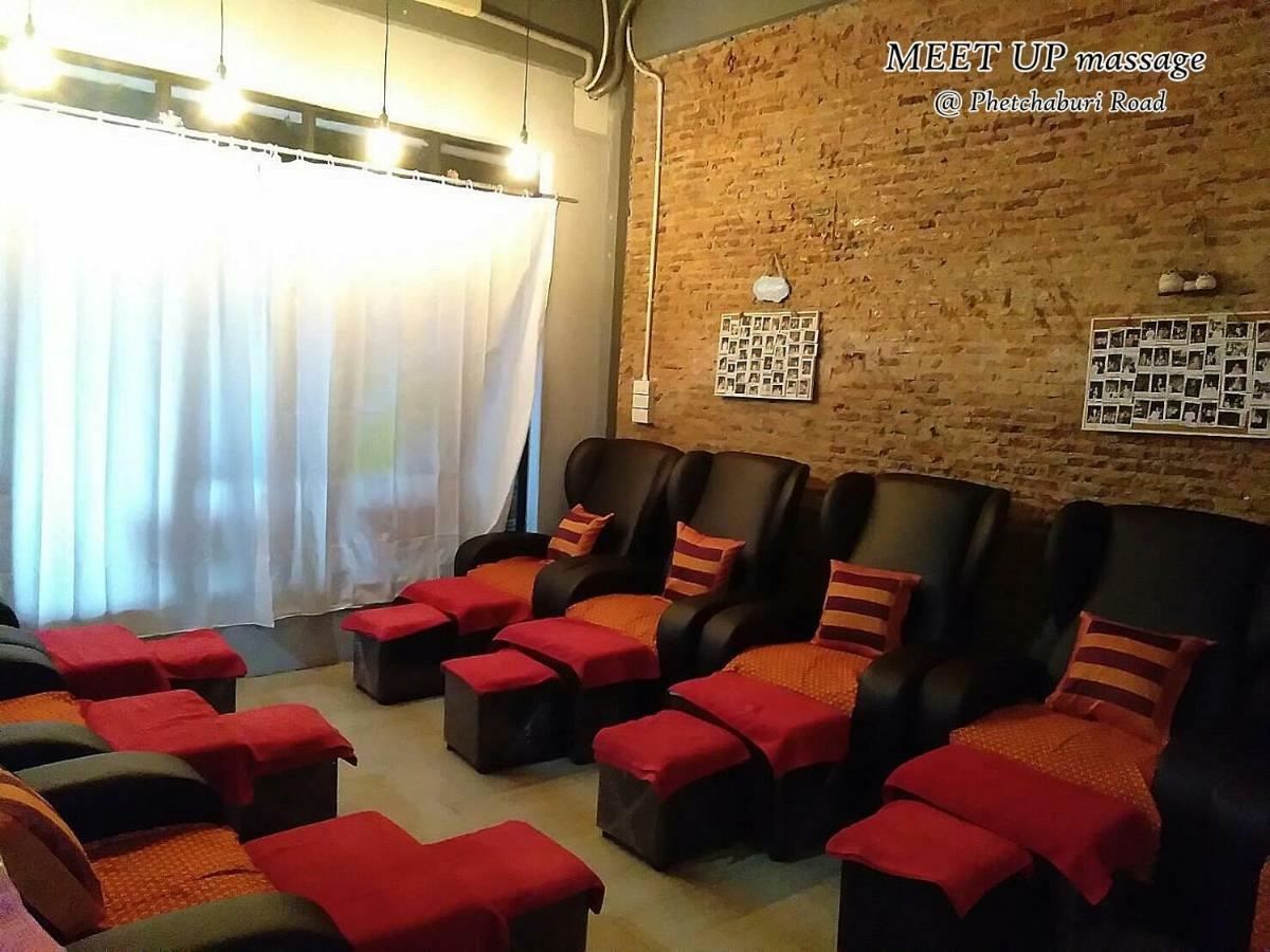 Meet Up Hostel Bangkok Exteriör bild